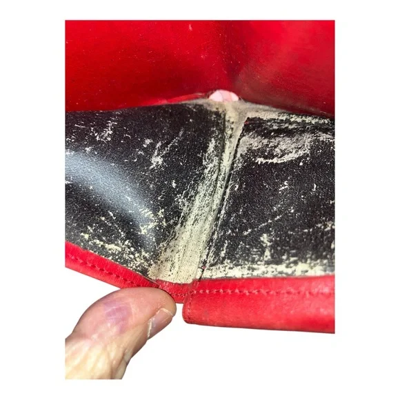 Louis Vuitton Red Epi Leather Bifold Wallet. Pre-loved - Picture 6 of 6